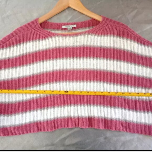 American Eagle Sweater Womens Medium Pink White Striped Pullover Cropped Knit - Picture 5 of 6